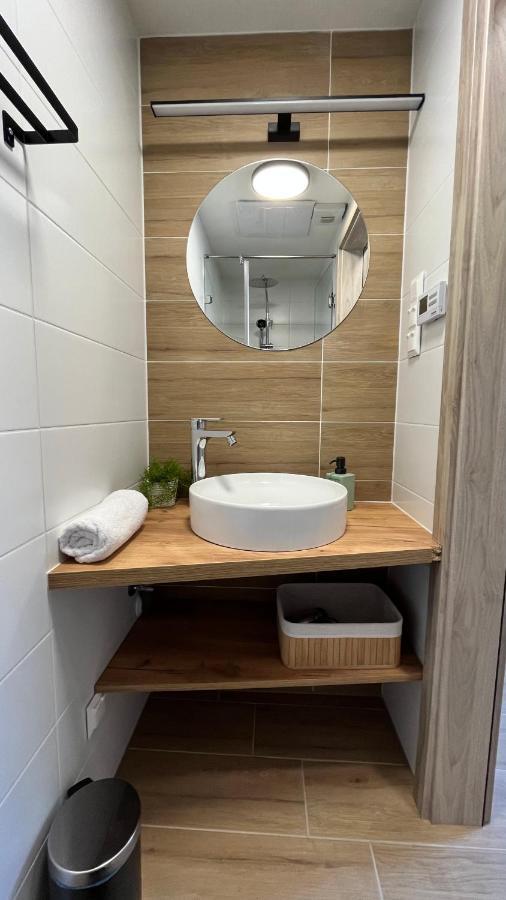 سيغيد Rezidex Apartmanhaz المظهر الخارجي الصورة