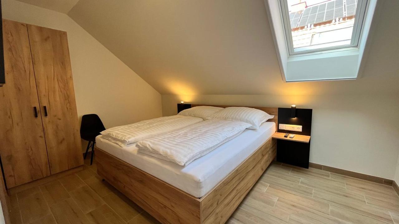 سيغيد Rezidex Apartmanhaz المظهر الخارجي الصورة