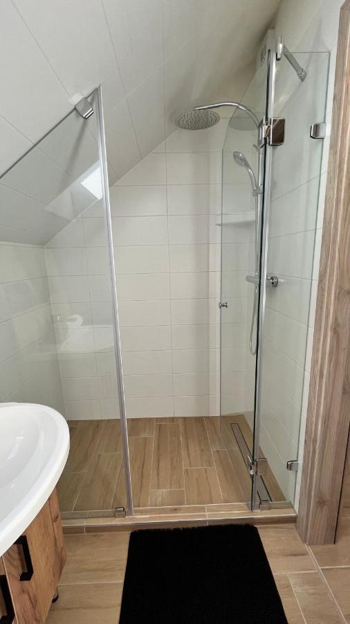 سيغيد Rezidex Apartmanhaz المظهر الخارجي الصورة